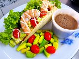 ทาโก้อะโวคาโดไข่คนกุ้ง