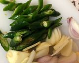 Foto langkah ke 2 dari resep Tumis kulit melinjo.