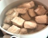 Hình bước làm 1 của món Sườn Heo Nấu Cải Xanh Đuôi Phụng