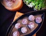 A picture of step 5 of Beetroots bolls.