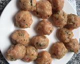 Foto del paso 2 de la receta: Albóndigas de pollo con salsa