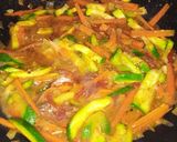 Foto del paso 4 de la receta: Spaghetti con salteadito de verdura