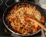 Foto del paso 5 de la receta: Fideos chinos-japoneses a la Jolge