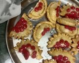 रसीली गुजिया (करंजी) (Rasili gujiya /karanji recipe in Hindi) रेसिपी चरण 9 फोटो