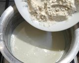 A picture of step 2 of Milk Cream (Christmas sweet).