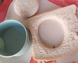 A picture of step 1 of Egg in a hole sandwich.
