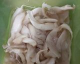 Foto langkah ke 3 dari resep Tumis Jamur Wortel.