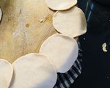 લોચા પૂરી (Locha Poori Recipe In Gujarati) રેસીપી સ્ટેપ3ફોટો