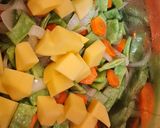 Foto del paso 3 de la receta: Puré de calabacín, judías verdes, patatas y zanahorias