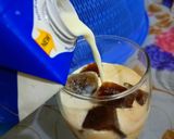 Foto langkah ke 5 dari resep Es kopi gilus.