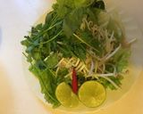 Hình bước làm 4 của món Bún sườn mọc