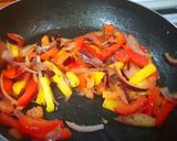வெஜிடபிள் மயோனைஸ் ரோல்(Vegetable myonaise recipe in tamil) ரெசிபி ஸ்டேப் 2 புகைப்படம்