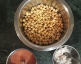 A picture of step 1 of Punjabi Chole Bhature.
