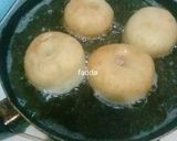 Foto langkah ke 5 dari resep Donat Empuk Tanpa Kentang.