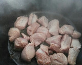 Foto del paso 1 de la receta: Pavo estofado con garbanzos