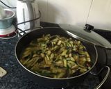 Foto del paso 5 de la receta: Curry de verduras con mango y nueces