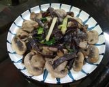 鹽麴黑木耳炒蘑菇(家常菜)的食譜步驟3照片
