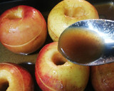Foto del paso 4 de la receta: Manzanas al horno con explosión de sabores