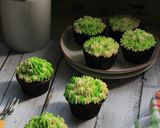 Foto langkah ke 6 dari resep Chocolate Cupcake.