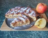 Almás pite egy kis csavarral recept fázis 10 fotója