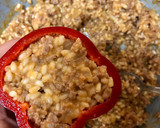 Foto del paso 4 de la receta: Pimientos rojos rellenos de arroz y carne