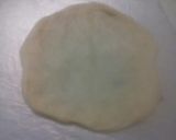 Foto langkah ke 4 dari resep Roti bunga sosis keju mayo.