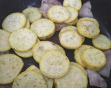 A picture of step 1 of Squash with bacon.