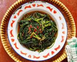 Foto langkah ke 4 dari resep Tumis Kangkung Belacan.
