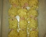 Foto langkah ke 2 dari resep Sosis gulung mie.