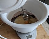 A picture of step 3 of Chocolate Sponge with Fudgey Icing.