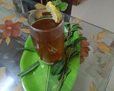 A picture of step 2 of Mint leaves and Lemongrass Tea.