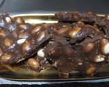 मूंगफली चॉकलेट चिक्की(Moongfali chocolate chikki recipe in Hindi) रेसिपी चरण 7 फोटो