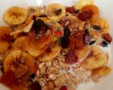 A picture of step 3 of My Granola & Banana Crisps. 💙.
