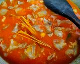 Foto langkah ke 8 dari resep Gulai Tunjang (kaki) Sapi dan Cara Membersihkannya.