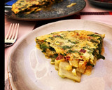 Foto del paso 5 de la receta: Tortilla de cecina, chips de patatas y acelgas