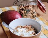 Foto del paso 4 de la receta: Granola a la canela, sin azúcares agregados ni edulcorantes ni miel (proteica y vegana)