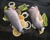 Foto del paso 3 de la receta: Lubina al limón