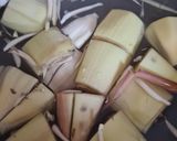 รูปขั้นตอนการทำที่ 1 ของ ต้มยำปลากระป๋องสมัยโบราณใส่หัวปลี