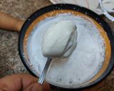 A picture of step 2 of Kitkat Layered cream cheese Parfait.