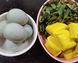 Foto langkah ke 1 dari resep Pepes Tahu Telur Asin.