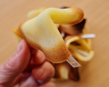 Foto del paso 5 de la receta: Galletas 🥠 de la fortuna 🥠 Fortune cookies 🥠