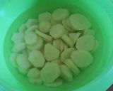 Új krumplifőzelék, sült kolbásszal recept fázis 1 fotója