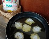 Foto langkah ke 5 dari resep Cireng Bumbu Rujak.
