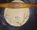 A picture of step 7 of Green Garlic And Paneer Paratha.