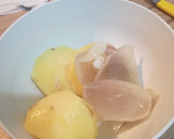 Foto del paso 13 de la receta: 3 recetas en una (caldo de pollo, croquetas y crema)