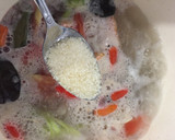 Foto langkah ke 5 dari resep Sup Ikan Segar.