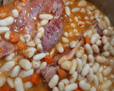 Foto del paso 3 de la receta: Codillo de cerdo a la naranja con alubias blancas