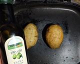 Foto langkah ke 3 dari resep Cheessy Broccoli Stuffed Potatoes With Olivoila.