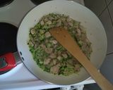 Füstölt sajtmártásban sült cukkinis csirkefalatok recept fázis 4 fotója