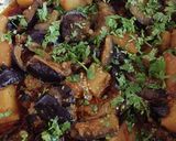 A picture of step 7 of Masala Aloo Bengun 🧡💛.